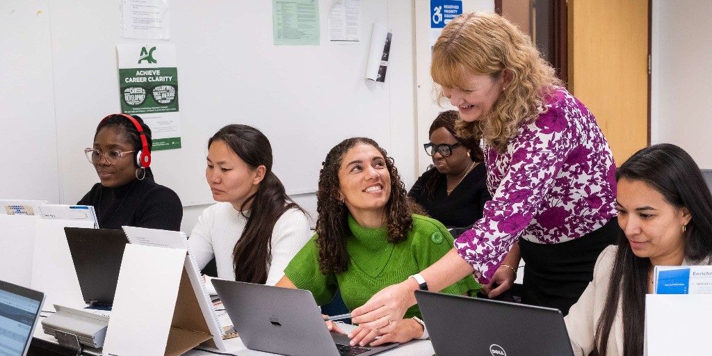 Hazel Smart-Patterson, an Algonquin alum, establishes the Hazel Smart-Patterson Scholarship with a $100,000 pledge to support and inspire women in STEM. 

Read more: algqn.co/uiWI50Rg7Cq

#STEMEducation #WomenInSTEM