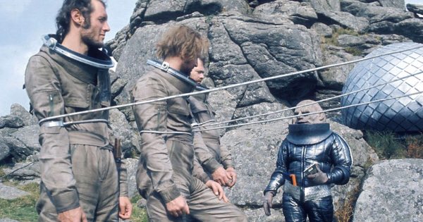 Just a reminder that Mr “Exactly How I Saw It In 1965” used Sontaran Experiment spacesuits in his Mission to the Unknown animation because that’s what the Loose Canon recon did