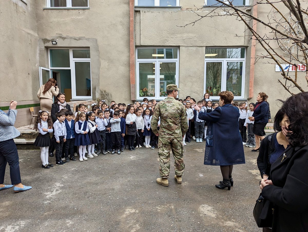 Through USEUCOM's Humanitarian Assistance Program, @usembarmenia & the U.S. Army Corps of Engineers marked the successful completion of the Gyumri kindergarten renovation project. 🇦🇲🤝🇺🇸 As a valued partner in the region, we’re proud to work together in supporting #Armenia’s