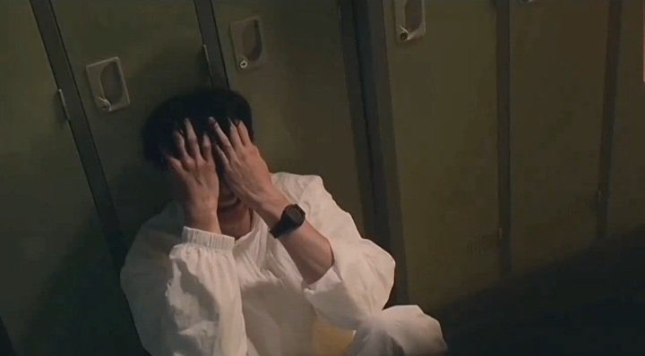 leedoohyuns's tweet photo. sunjae suffering more than jesus and its just 3rd episode 

#LovelyRunner
#LovelyRunnerEp3 https://t.co/zxAvjnE1EW