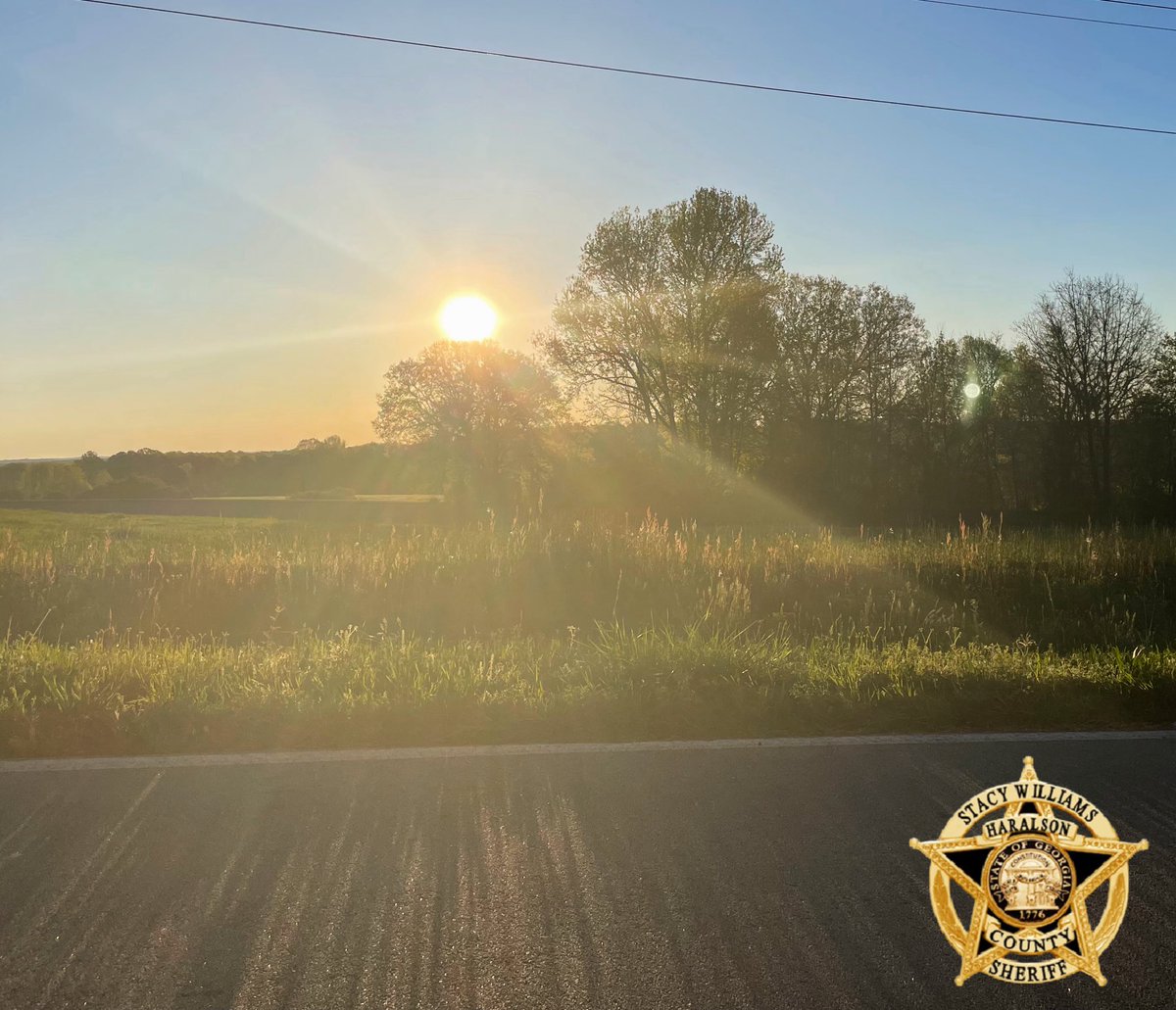 Good Monday Mornin’ folks, we hope everyone has a great day! “Your Monday morning thoughts set the tone for your whole week. See yourself getting stronger, and living a fulfilling, happier and healthier life.” —Germany Kent Photo: Deputy N Ivey #HaralsonMornings #HCSO