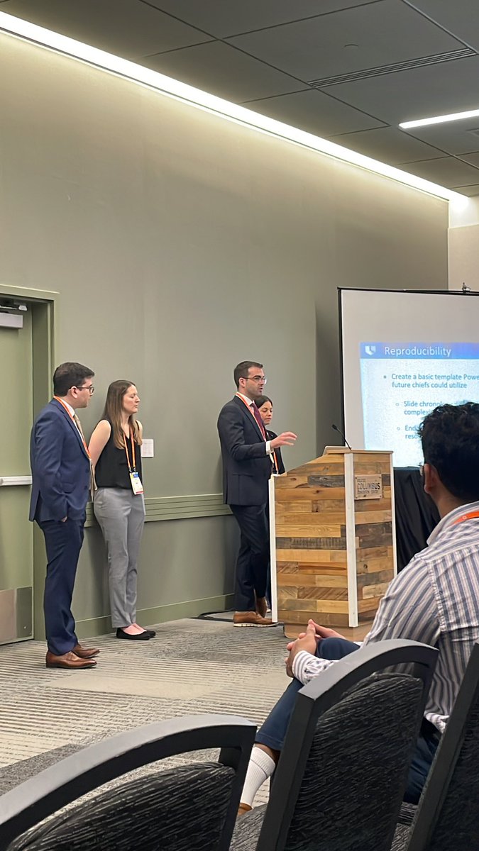 Amazing to catch the @DukeIMChiefs in action!! It was cool to hear about how these #curbside conferences could be used in the future at @IMResidencyDuke. (And how to mix AI into medical education) Thank you for making an impact at #AIMW24!