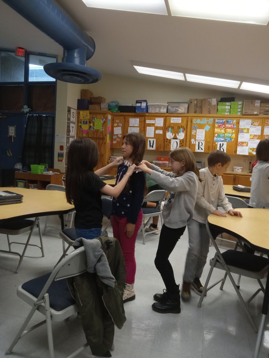 KSmithStemLady's tweet photo. Last week: Team Challenges
#1 Ss were asked to fit their bodies INSIDE of an index card - yes it's possible &amp; invites out of the box thinking
#2 Shrinking classroom w/ the littles - always fun &amp; entertaining
@MBaker_RunSun @eastfieldglobal https://t.co/iKBiY97XH2