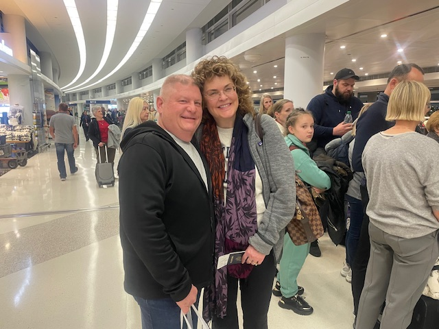 IJA President Justice David Overstreet’s trip to Poland began Friday, April 12th following a successful Ed Con. Forty-one IJA members and guests are attending the trip. Bezpieczne podróże!