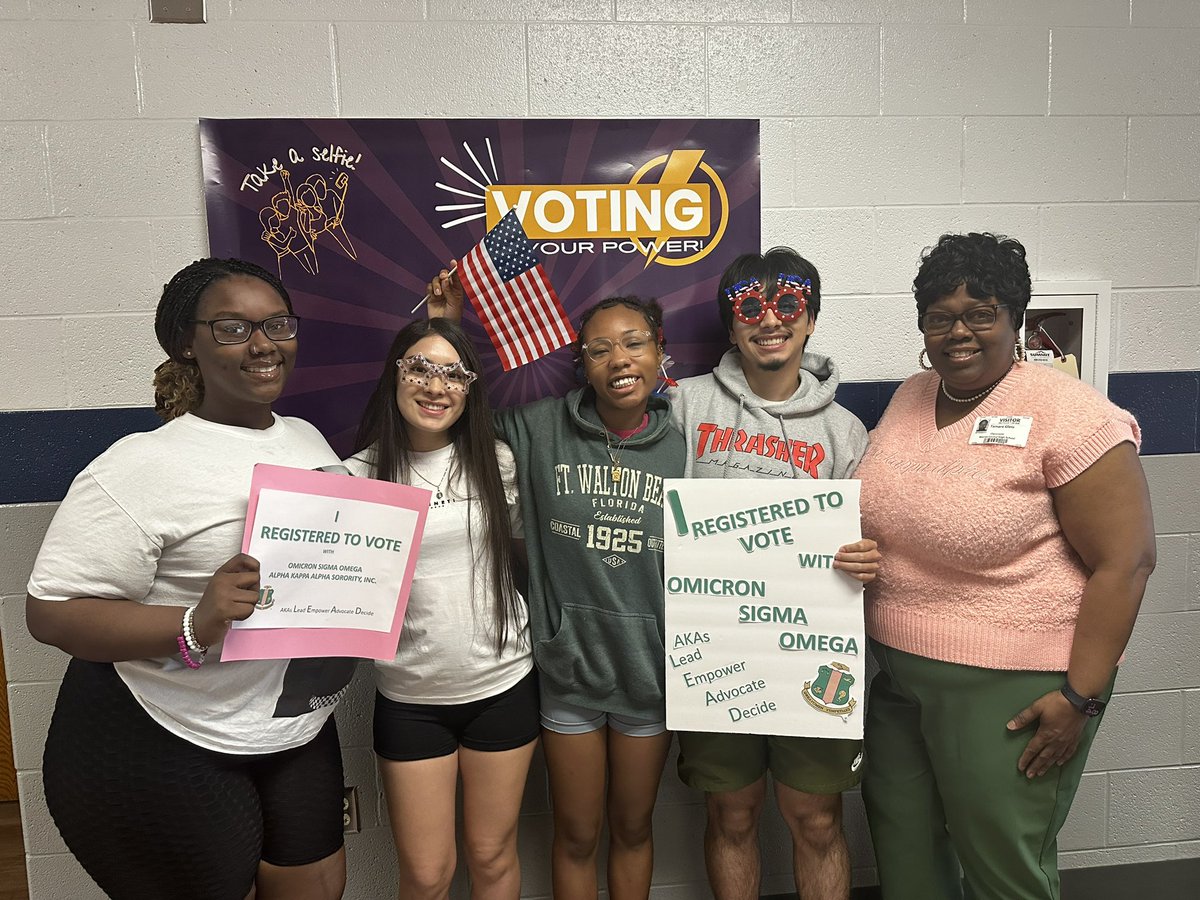 mrsbstew's tweet photo. Voter Registration #akaslead #voteready https://t.co/fyAVsXvLBS