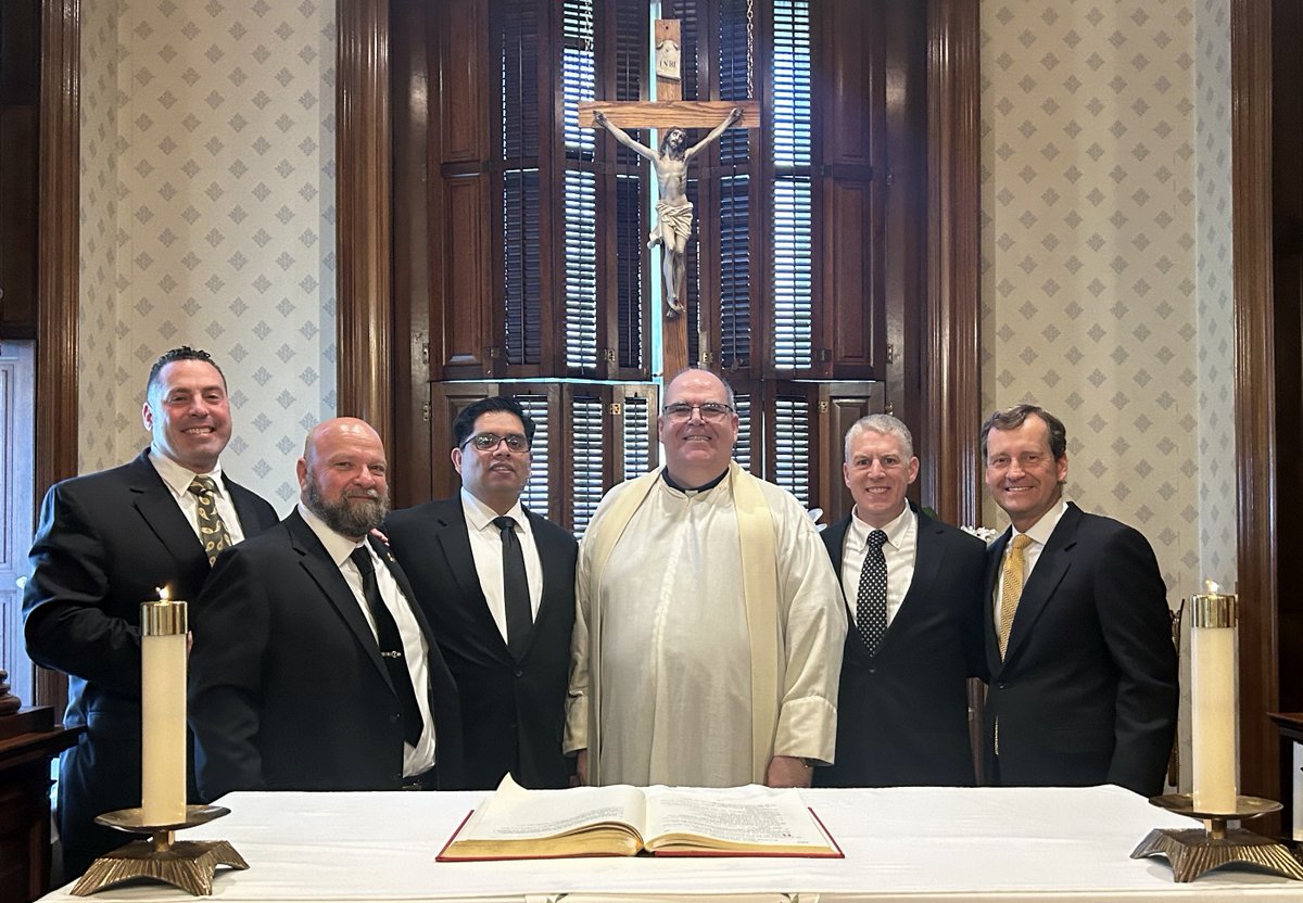 StCharlesSem's tweet photo. The five candidates for Permanent Diaconate Ordination through the School of Diaconal Formation had their Pre-Ordination Retreat last week at the St. Mary of Providence Center in Elverson, PA. The men will be ordained by Archbishop Nelson Pérez on June 8. https://t.co/FfZuDQih39