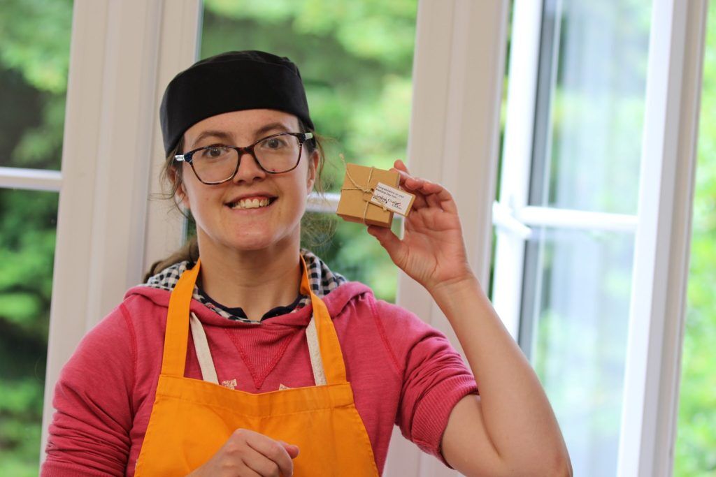 TheGrangeCentre's tweet photo. Say "I do" our Grange Fudge Favours! Made on-site, range of flavours, customizable packaging, and supporting a great cause. Call 01372 454750 or email enterprisehub@grangecentre.org.uk for more info. #fudge #weddingfavours #supportindependence. https://t.co/e1kWIqBFGv
