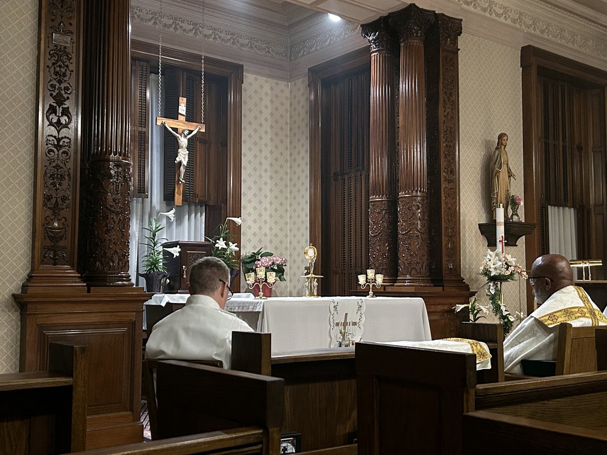 StCharlesSem's tweet photo. The five candidates for Permanent Diaconate Ordination through the School of Diaconal Formation had their Pre-Ordination Retreat last week at the St. Mary of Providence Center in Elverson, PA. The men will be ordained by Archbishop Nelson Pérez on June 8. https://t.co/FfZuDQih39
