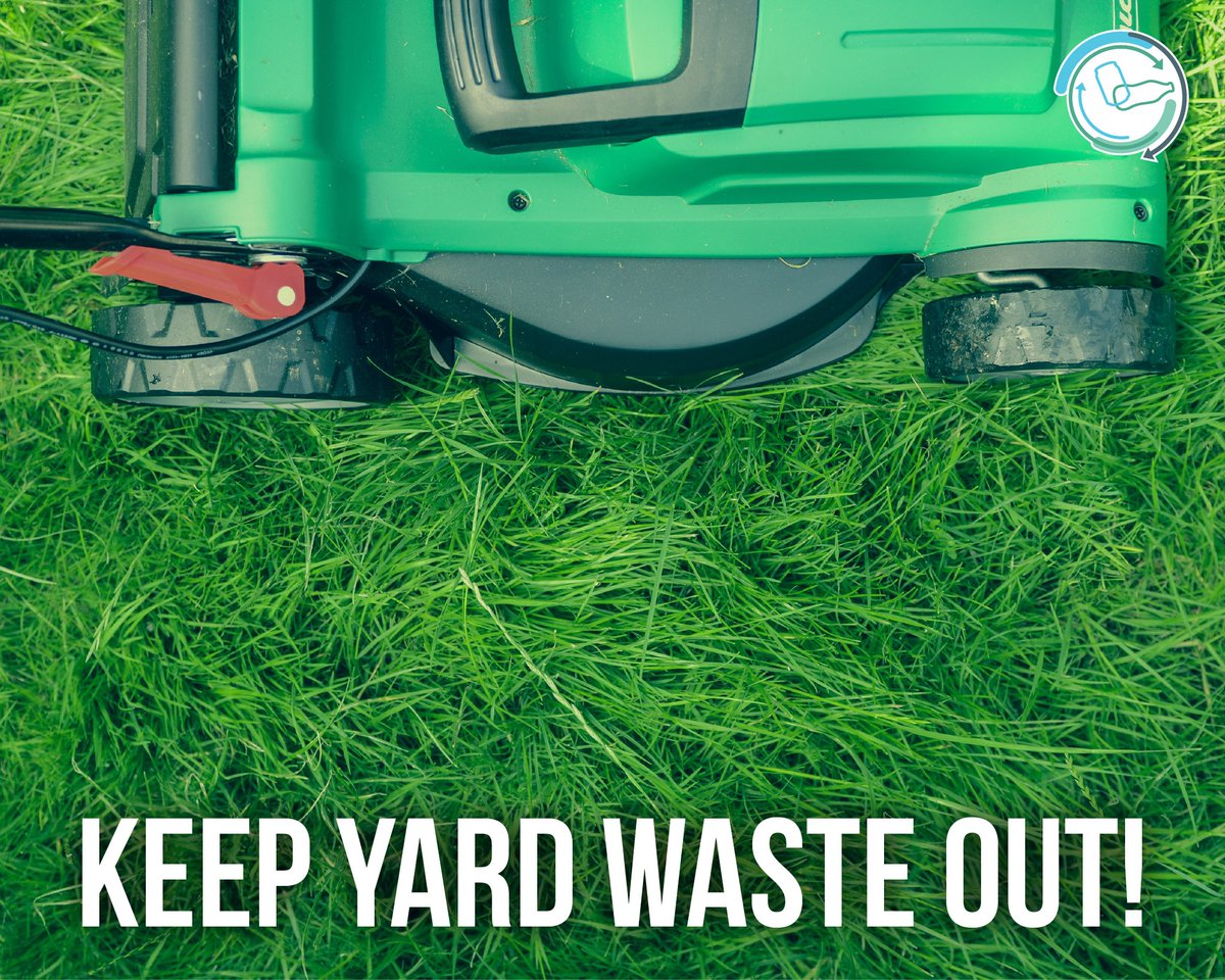 DentonRecycles's tweet image. Keep yard waste out! Don&apos;t forget to keep lawn clippings and yard waste out of the recycling. 

Lawn clippings and yard waste are compostable but not recyclable. 

#RecycleRight #KnowWhatToThrow