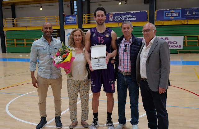 EBA. <a href="/RaulLazaroB/">Raul Lazaro</a> cuelga las botas. basketalicanti.blogspot.com/2024/04/eba-ra…