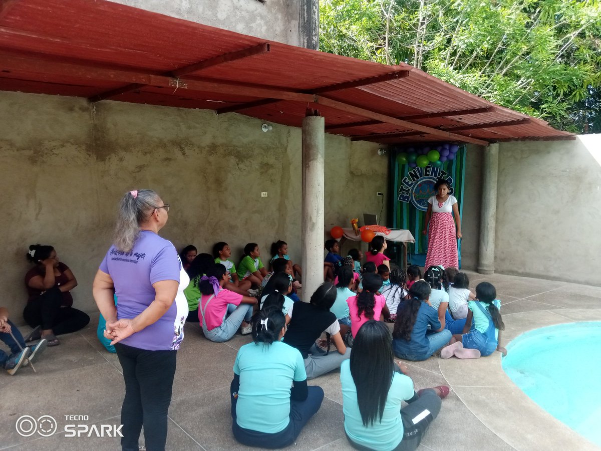 UVOriental's tweet photo. El pasado domingo 14 de abril se celebró en el distrito Santa Teresa @AVCSur un desfile de las "Olimpiadas de Esperanza" para mostrar y explicar las actividades y manualidades que realizaron los niños y adolescentes durante el primer trimestre del año 2024.

#UVOenAcción https://t.co/Ps0id2hBDb