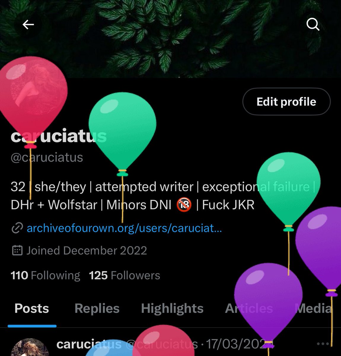 caruciatus's tweet photo. These balloons jumpscare me every year 😂😂😂 https://t.co/s4T8UuOQUd