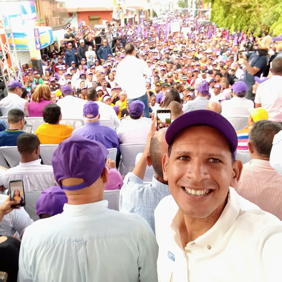 dolkin02er's tweet photo. Por un mejor San Cristóbal, por una mejor República Dominicana para todos los sectores, Abel Martinez presidente, Dios delante.
PLD. https://t.co/KxJbFLg5ul