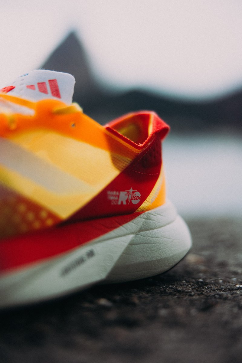 A família #Adizero ganhou novos integrantes para a @maratonadorio! 🌅 As versões exclusivas já estão disponíveis em adidas.com.br/adizero ⚡ Em breve outras novidades para a edição deste ano! 👀