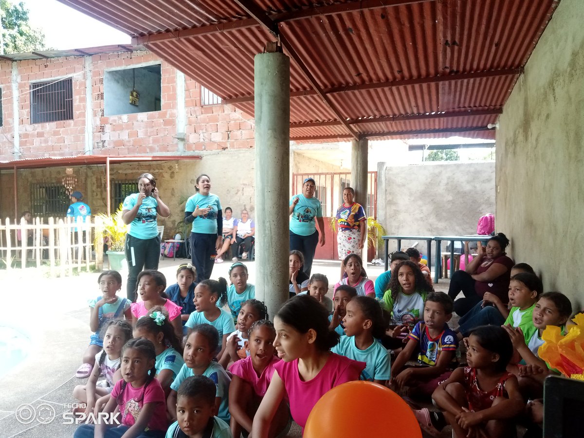 En la actividad dirigida por María Victoria de Escalona, directora del Ministerio Infantil y del Adolescente en el distrito Santa Teresa <a href="/AVCSur/">Asociación Venezolana Centro Sur</a> los pequeños disfrutaron de juegos, cantos, reflexiones bíblicas, piscina, merienda y torta de cumpleaños.

#UVOenAcción