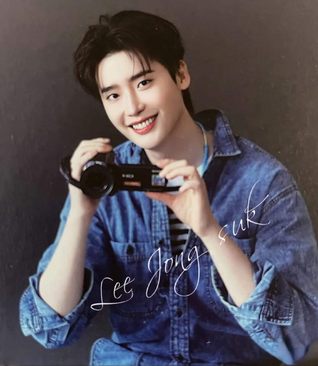 A pure heart is the vessel that contains a soul's true beauty.

Lee Jong Suk 
#LeeJongSuk