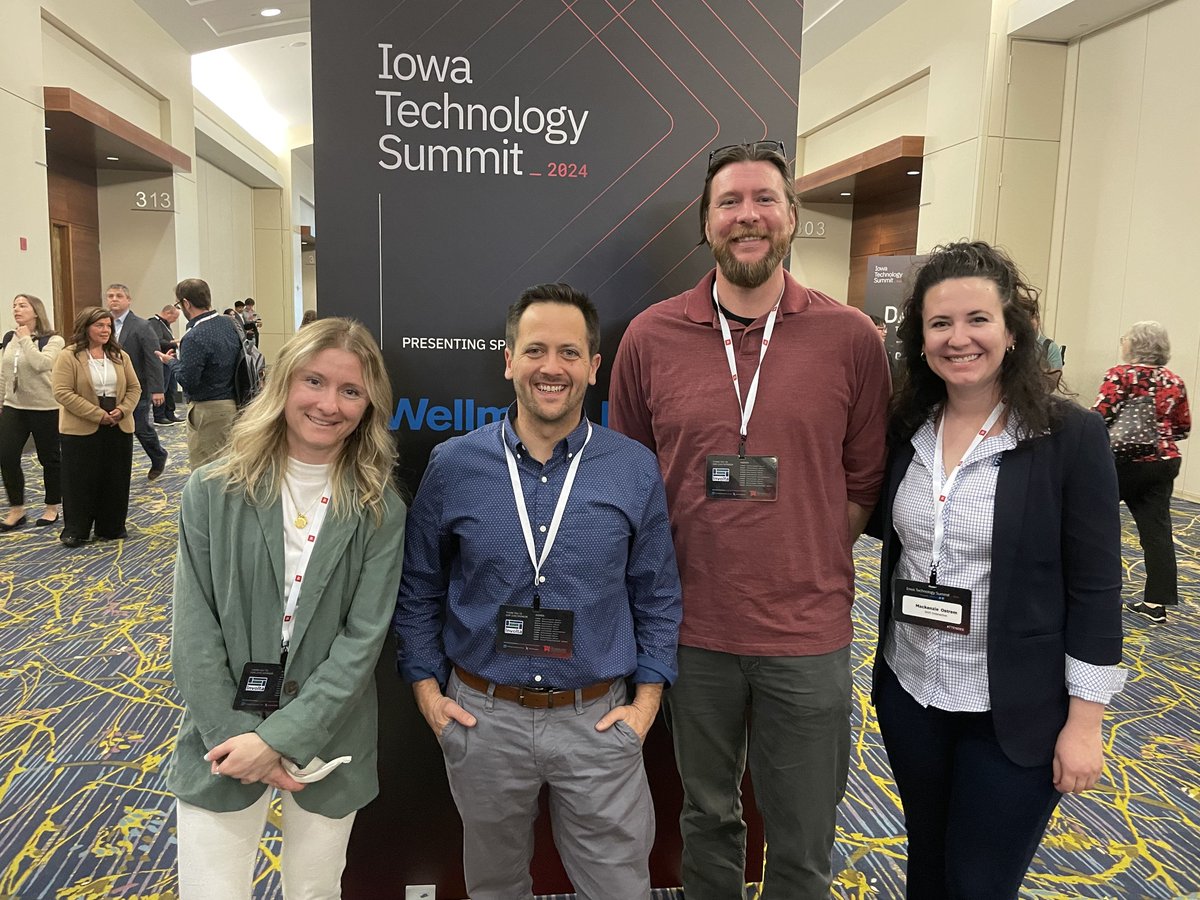 shiftdsm's tweet image. Our team had the opportunity to connect with Iowa&apos;s vibrant tech community at the 2024 @TechnologyIowa Technology Summit. We are consistently impressed by innovation coming from Iowa&apos;s technology industry. 

#IowaTechnologySummit2024 #UniteIowaTech