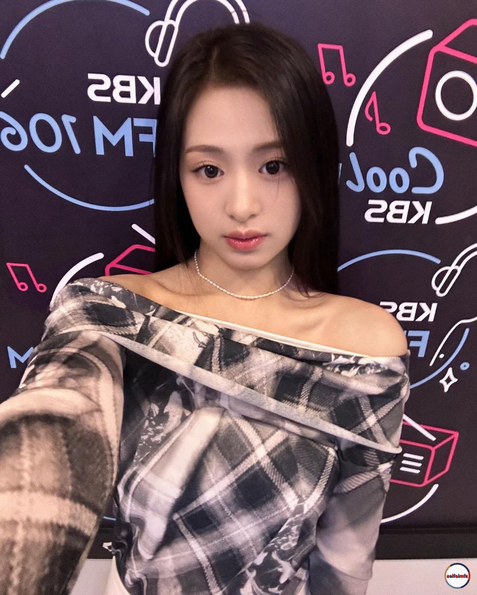 hi this is ahyeon speaking! let's be friend \o/