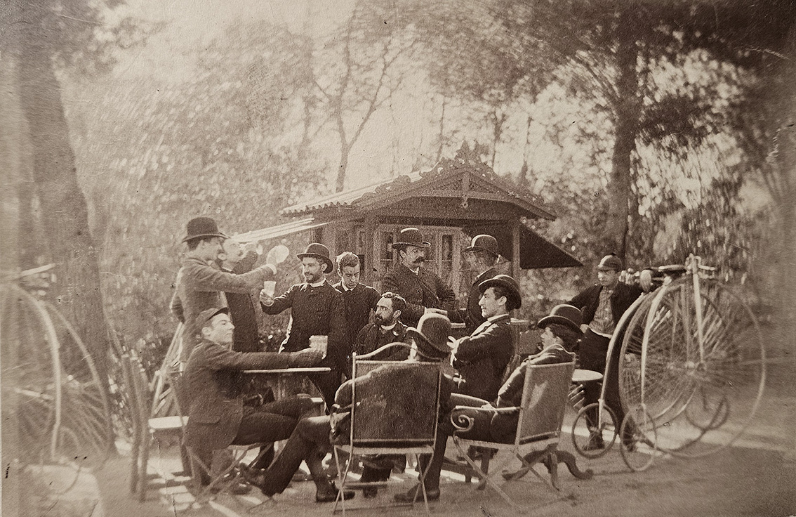 Parque del Retiro, socios del Veloz Club 📷Col. @photoarte7 , h. 1890.