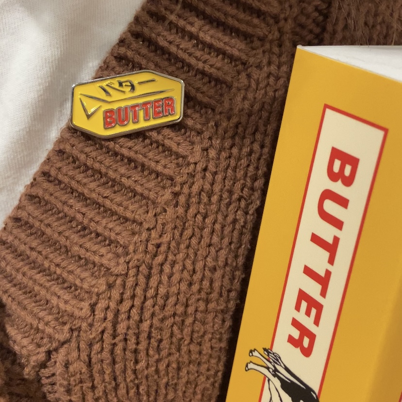 It just keeps getting butter and butter 🧈🧈🧈 We have a limited number of ✨EXCLUSIVE PIN BADGES✨ to give away, courtesy of @4thEstateBooks, when you pick up your copy of BUTTER by #AsakoYuzuki at Charing Cross Road!