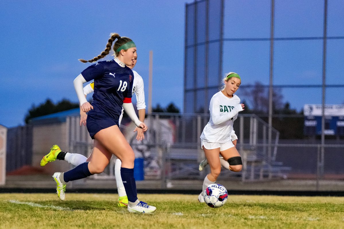 Belvidere North and Applebee's would like to recognize soccer's Cortlyn Hefty as Athlete of the Week. Cortlyn scored 10 goals last week to lead North to 4 wins and a 1st place finish at the Antioch Invite. Cortlyn now has 29 goals on the season. Congrats Cortlyn!