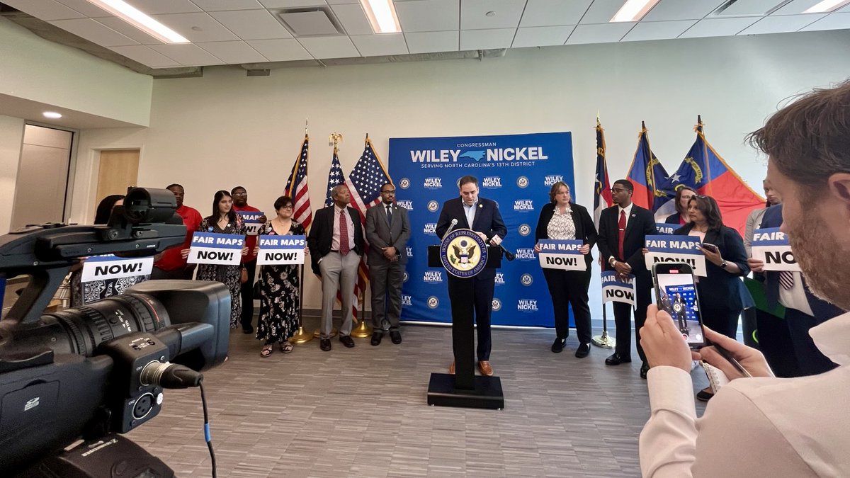 RepWileyNickel's tweet image. Thank you @repabejones, @NAACP, @CommonCauseNC, @PPSouthAtlantic, @DemocracyGreen, @ncaatogether, @equalitync &amp;amp; all who came out to support #FairMaps today!

The FAIR MAPS Act could double the number of competitive seats in Congress &amp;amp; ensure politicians are accountable to voters.