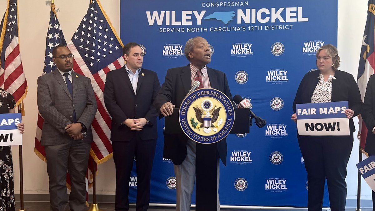 RepWileyNickel's tweet image. Thank you @repabejones, @NAACP, @CommonCauseNC, @PPSouthAtlantic, @DemocracyGreen, @ncaatogether, @equalitync &amp;amp; all who came out to support #FairMaps today!

The FAIR MAPS Act could double the number of competitive seats in Congress &amp;amp; ensure politicians are accountable to voters.