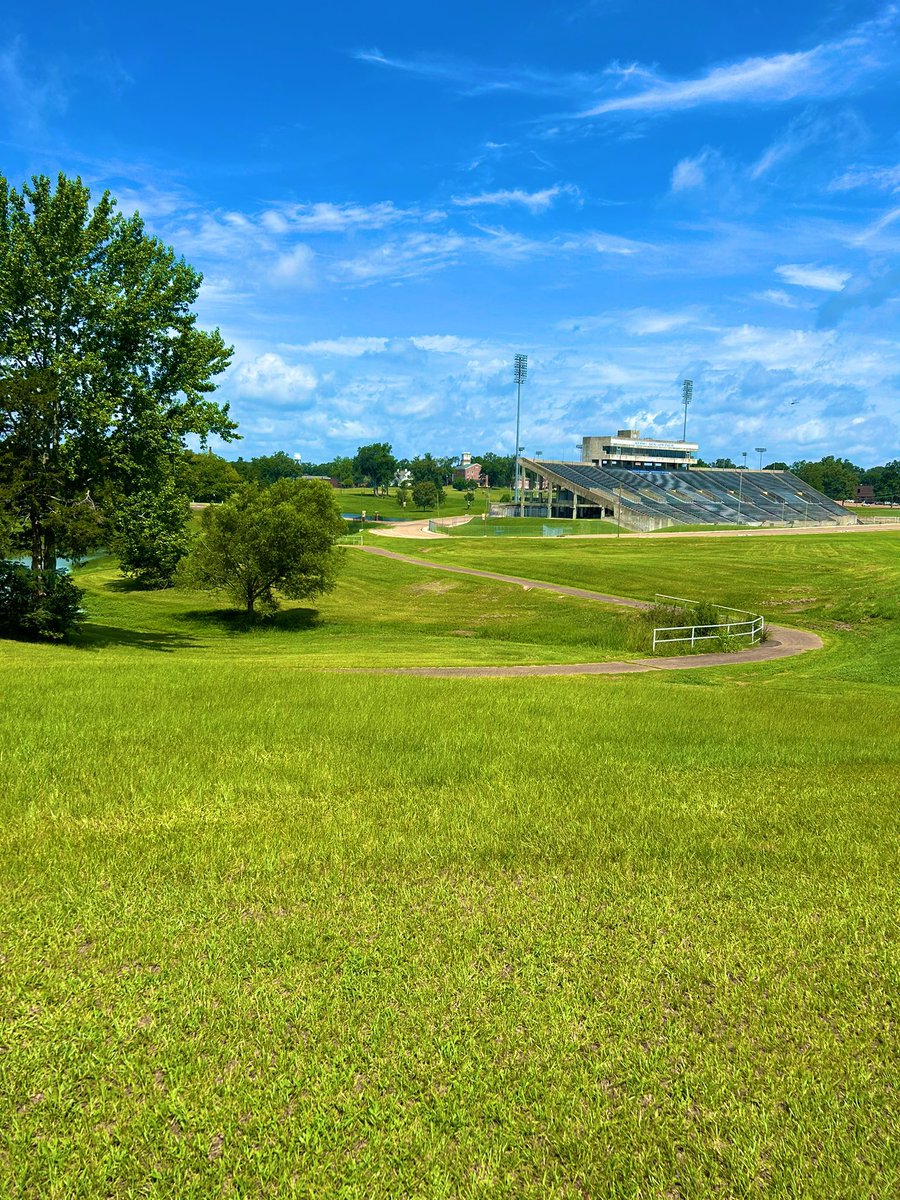 BIG WORK DAY!!!

There grass is greener, WHERE YOU WATER IT!!!
~Lucille 

WE AIN’T HARD TO FIND!!! #GAS #MOBSquad