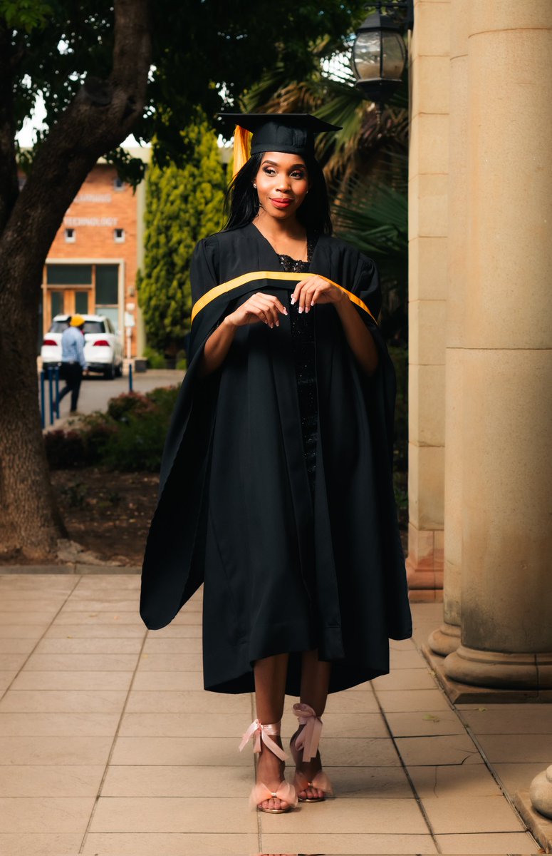 kazi_ntunuka's tweet photo. "I came, I saw, I conquered". ๐
Qualification obtained. 27 Distinctions! ๐๐ฅ
#graduate #graduation2024 #cutalumni #degreed #youngteacher #recordtime https://t.co/1iH6FvZiqO