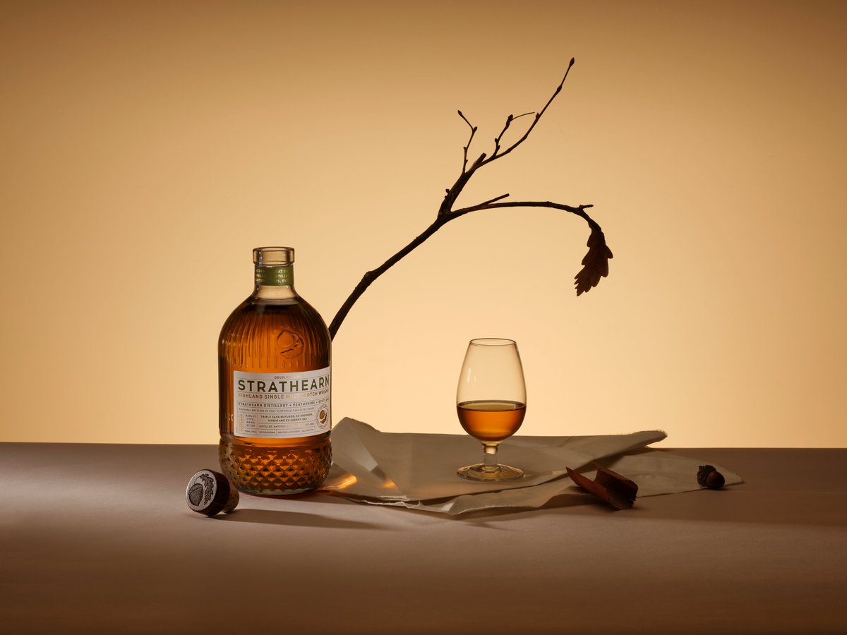 From the Dramface Newsdesk: Douglas Laing & Co, marks their distilling debut with the inaugural release of Strathearn Single Malt Scotch Whisky. dramface.com/news/2024/stra… #Dramface #NewsDesk #WhiskyNews #News #DouglasLaing #Strathearn @TheWhiskyGarden