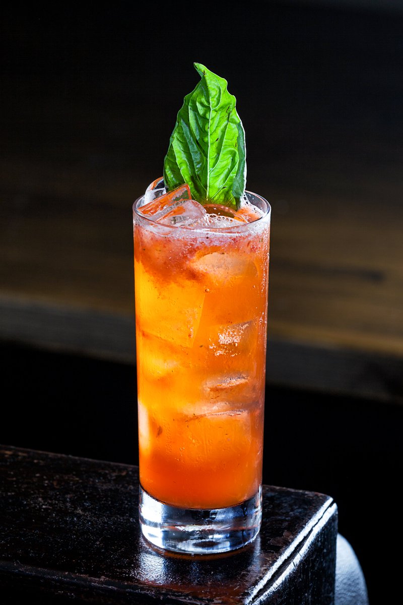 MaxsGrille's tweet photo. Already thinking about summer vibes with this refreshing Strawberry Basil Cooler 🍓🌿
Come in today to try this delicious drink!
Check out our full drink menu down below
https://t.co/32Z5Paj6Sl https://t.co/yHfsWwIK3x