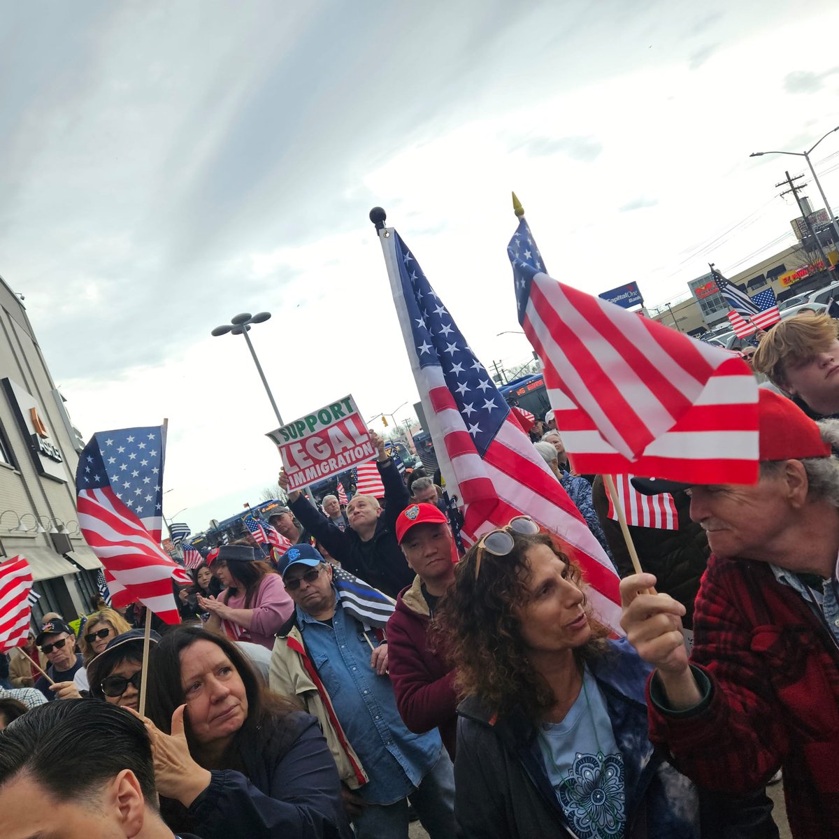 Yesterday, I joined another 100 disappointed citizens to express frustration with the open border policy. Immigration laws need to be respected, and our government must put Americans first.
#migrantcrisis
#MigrantCRIME 
#closetheborder