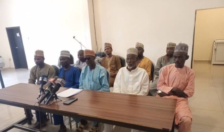 The All Progressives Congress (APC) ward in Ganduje, Dawakin Tofa Local Government Area of Kano State has suspended the party’s National Chairman, Dr. Abdullahi Ganduje. The suspension was announced by the ward’s legal adviser, Halliru Gwanzo, who addressed journalists in Kano on…