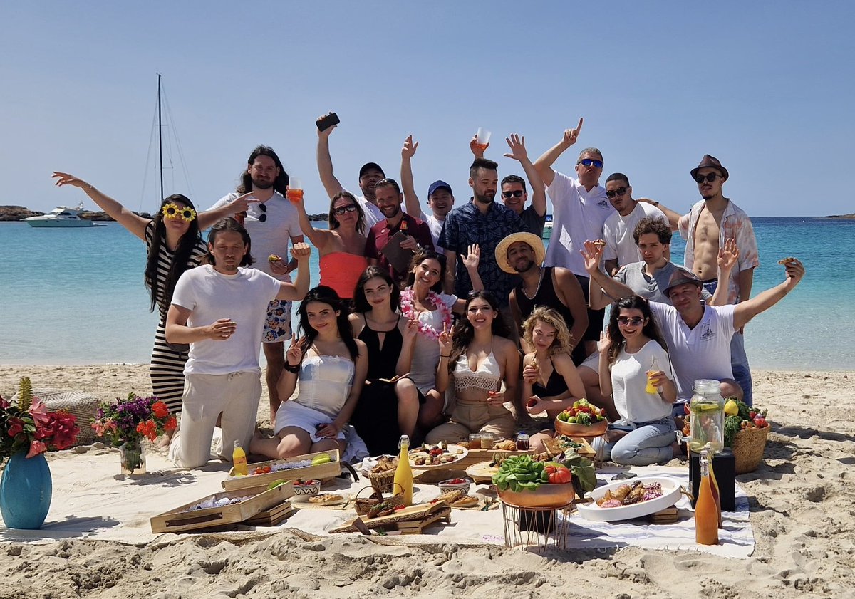 davidllada's tweet image. “The Island” #ChessInParadise