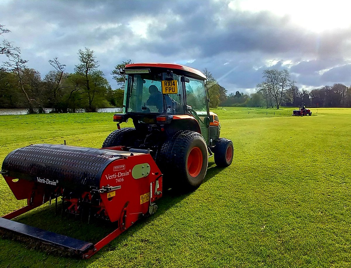 fancey76's tweet photo. A reload and double-up to get the last few fairways finished @RedeximUK.
Such a satisfying job to watch and knowing all the added benefits that come with it.
Shout out to @SteelmasterUK for the continued speedy and reliable service 👏 @SouthwickParkGC https://t.co/YF63PYvsjh