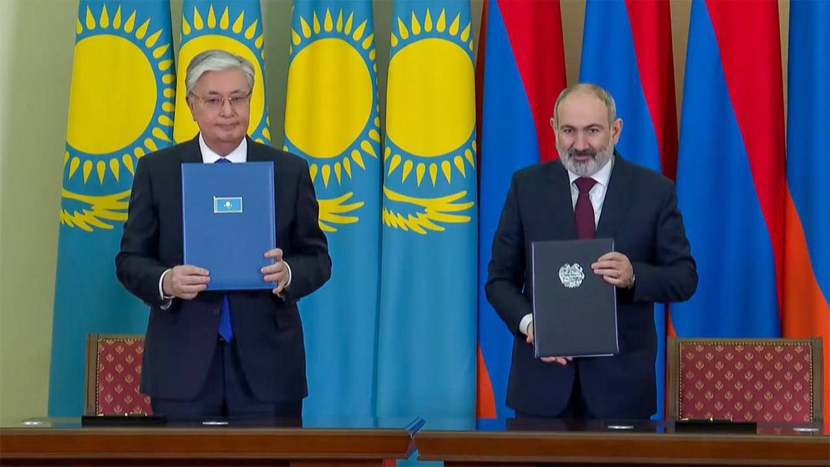 Kazakistan ve Ermenistan başkentlerini kardeş şehir ilan etti. Astana ve Erivan kardeş şehir oldular. Turancıların gözü yaşlı.