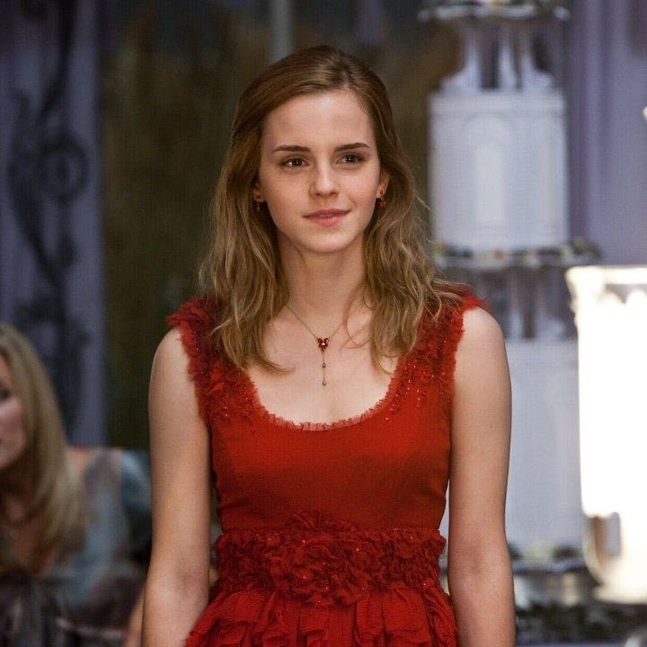 April 15: Happy Birthday, Emma Watson!