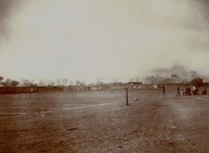 PIC OF THE DAY!
1910 photo of the Prescott Gun Club practicing:
#PrescottAZHistory #PrescottAZ #OldPhoto