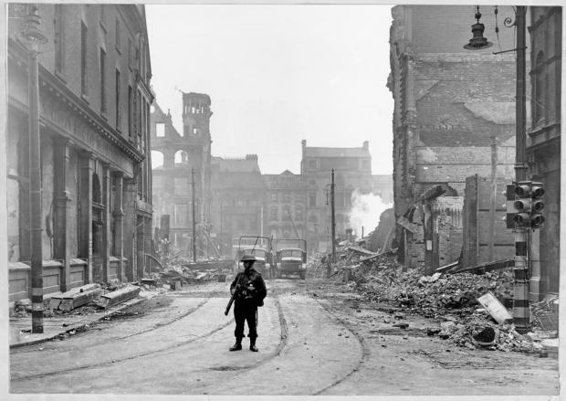 #OnThisDay 1941 About 180 Luftwaffe planes dropped 203 tons of explosives on Belfast killing over 900 people, causing the greatest loss of life in a single night during the Blitz, outside of London. Fireengines came from Dublin & Louth to quench the fires.
#Ireland #History #WW2