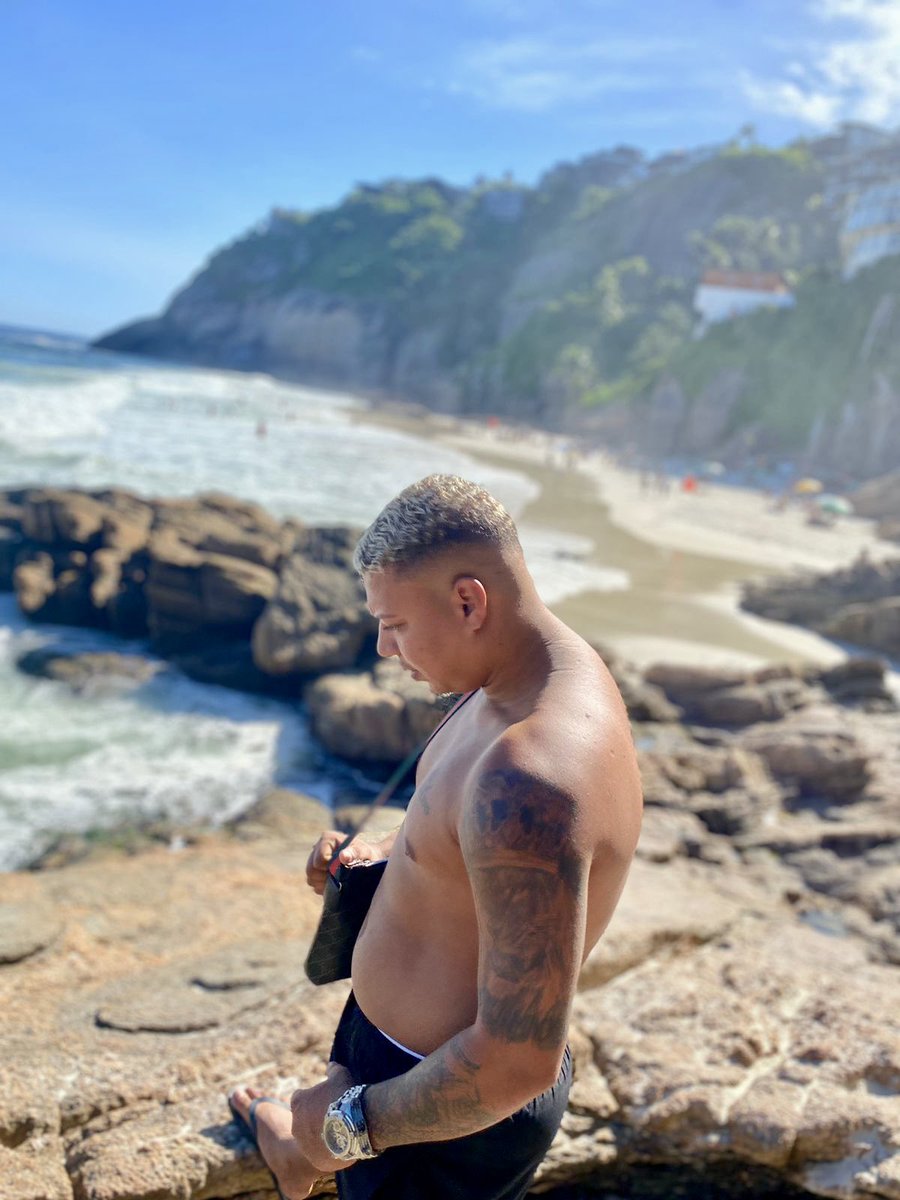 🕊️🏝️✌️