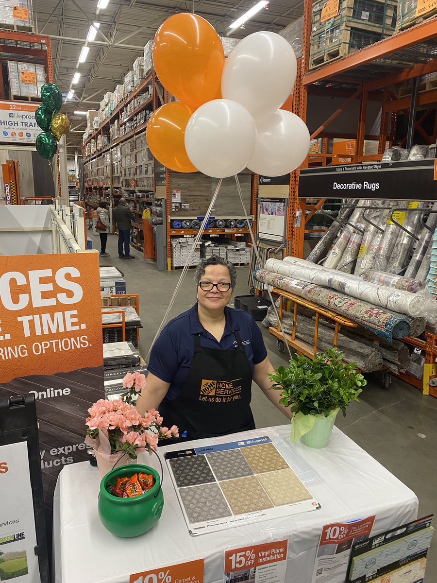 THD 6204 Norwalk helping over the weekend promoting the excellent #flooring  #sales only <a href="/HomeDepot/">The Home Depot</a> <a href="/ACS_flooring/">ACS Commercial & Residential Flooring Specialists</a> <a href="/davescalfani/">David Scalfani</a> <a href="/JohnReed743/">John Reed</a>
