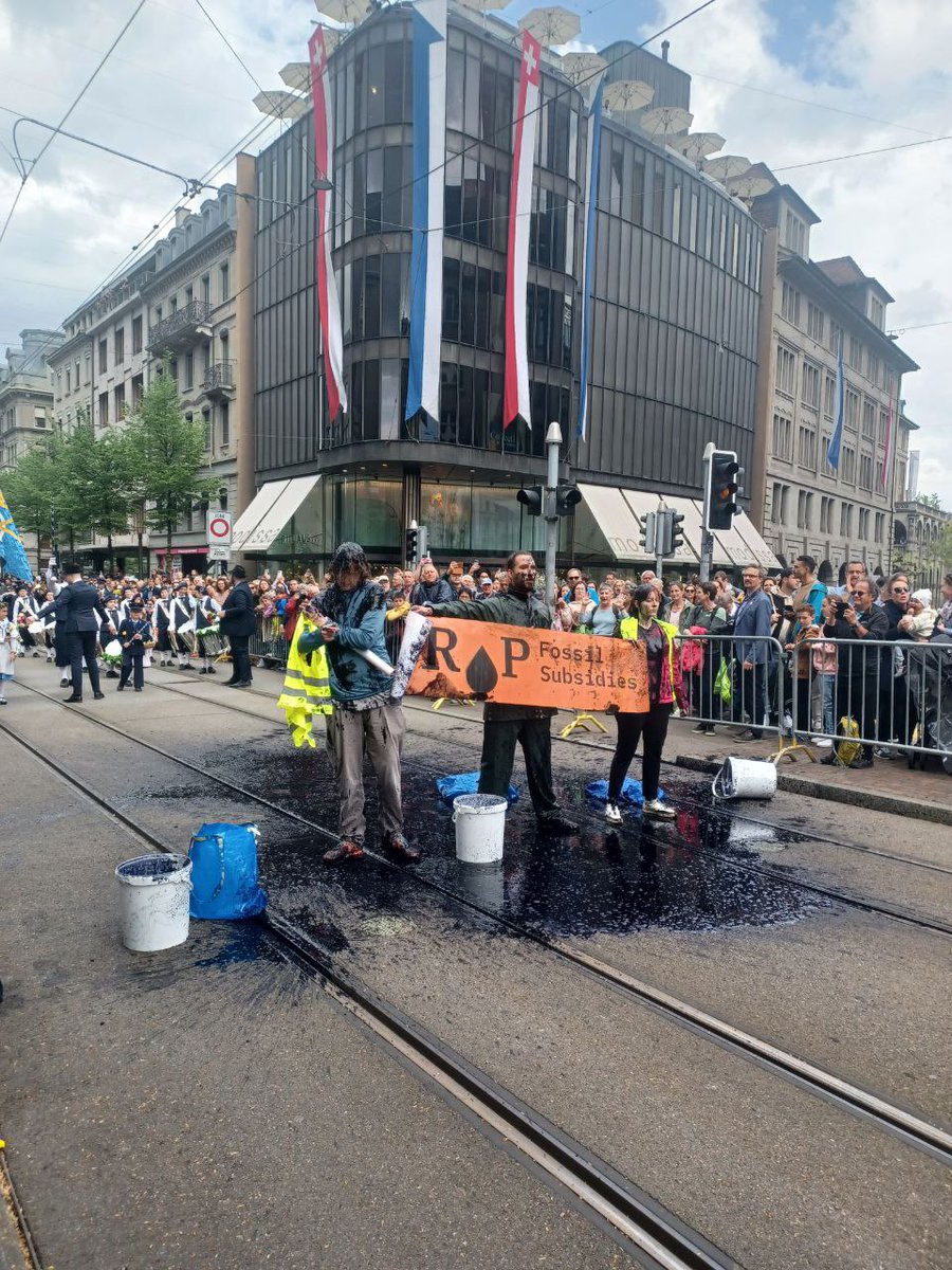 DropFossil's tweet photo. The European Court for Human Rights agrees with us, the swiss governement isn't doing enough to protect its citizen. It is even fueling climate change by subsidizing oil consumption ! 
Drop Fossil Subsidies now ! https://t.co/DFncPzjBCW