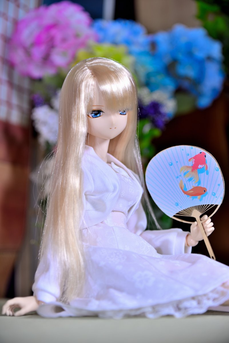 azone_cecily2 tweet picture