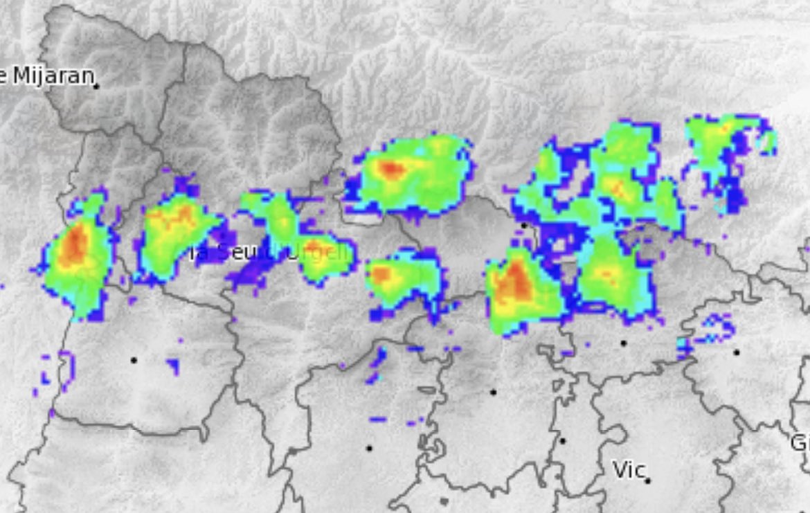 🌦️ Tarda de tempestes al Pirineu!

#Projecte4Estacions