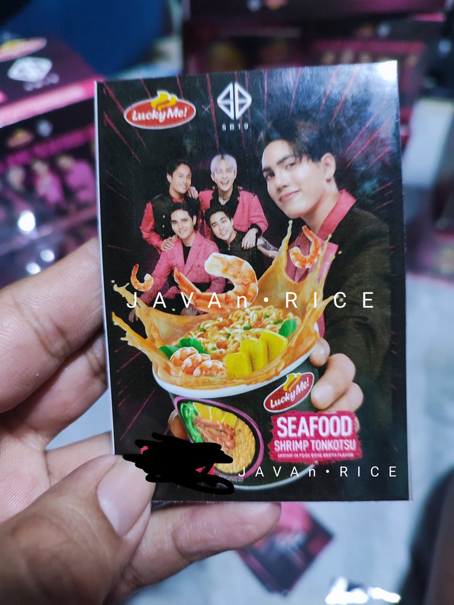 Ninang @luckymeph eto ba yun? Sabihin nyong oo. Diba eto yooooon? 🥺🥺 Sure na? Diba?

@SB19Official #SB19
#LuckyMeXSB19
#SeafoodSarapNgMahalima
#ItoNaAngSeafoodKo