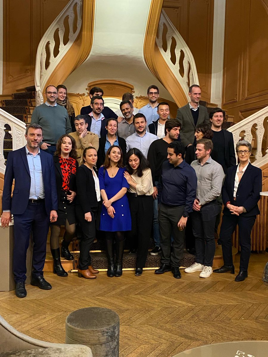 EmbaDauphinePSL's tweet photo. 🎬 Clap de fin pour le séminaire #CHINE promo25 #Emba @Paris_Dauphine 
Au programme :
👉Jeu de Go/Marketing/Innovation/Business 
👉 Et Convivialité +++
Merci aux intervenants sinologues qui ont contribué à la réussite de cette immersion et @EFEO_Paris pour son accueil 🙏 https://t.co/XP8vMDAaoK