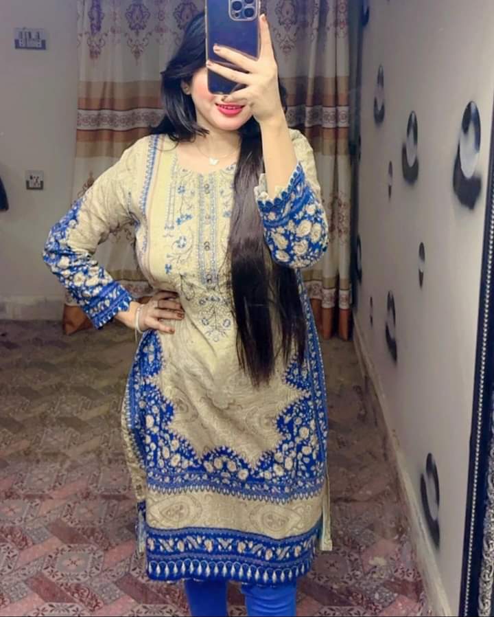 rohemaan's tweet photo. مجھ پر دل آجاۓ تو😇
شرمانا مت بات كرلينا🙈😄
@rohemaa https://t.co/0zA4iuvFTV