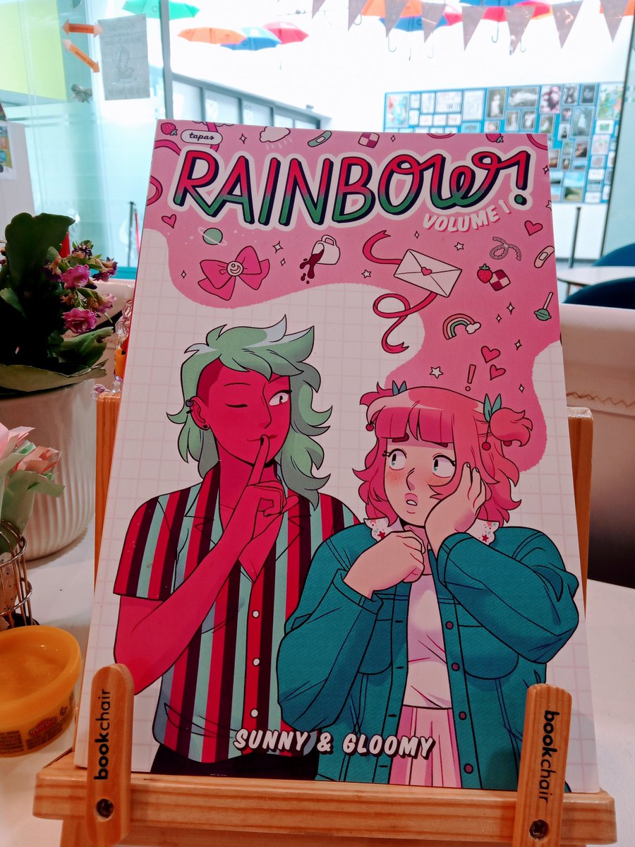 *NEW* in YA graphic novel and our #bookoftheweek Rainbow Vol 1 @Gloomy_Prince @SugarMagica Thanks to @scholasticuk 🩷