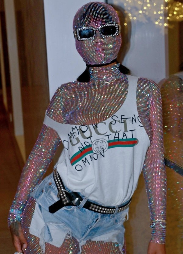 ChunRihStan's tweet image. Rihanna being a Coachella fashion icon through the years

A THREAD: