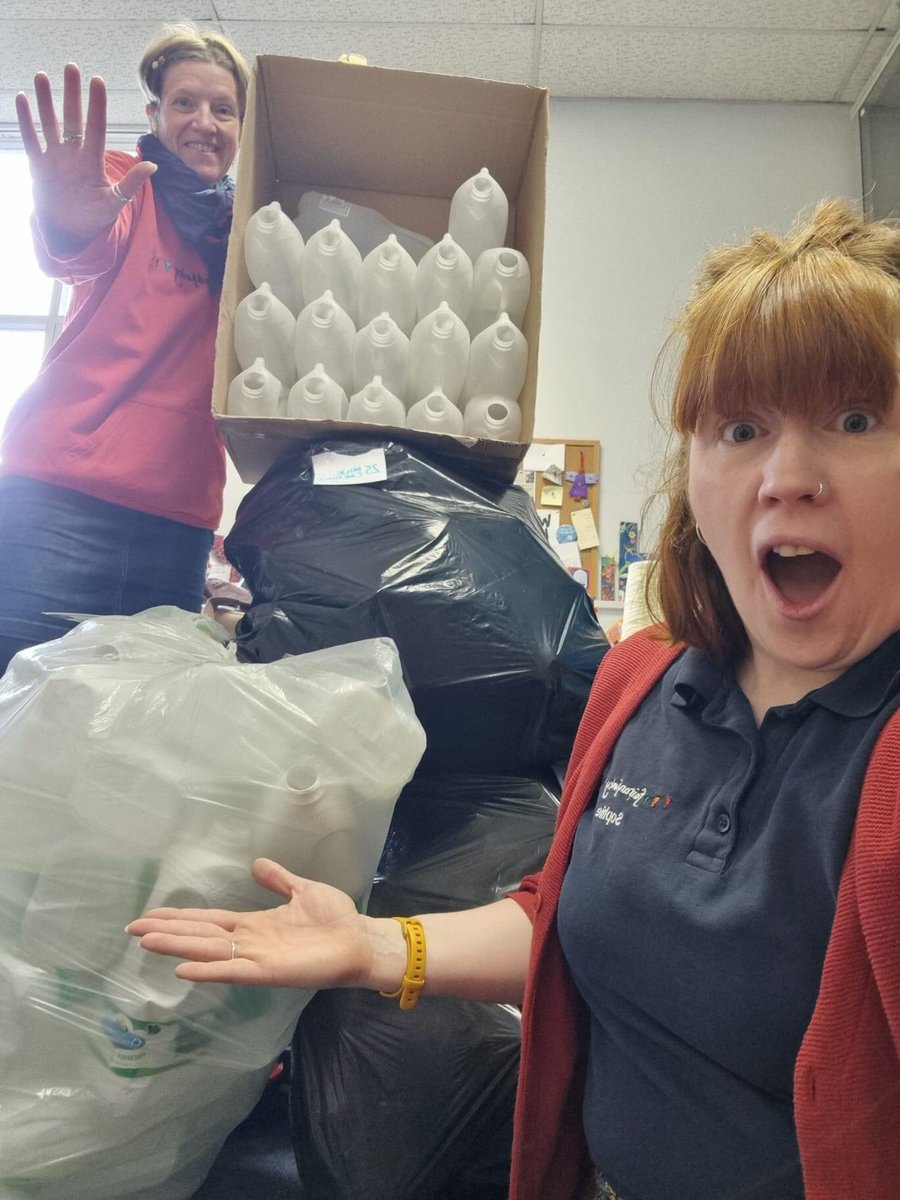 ❌NO MORE SCRAP!❌ Huge thank you for helping us collect MORE than enough eggboxes, milk cartons, juice cartons & toilet rolls for our SCRAPtastic workshops. Rest assured we will ask again when more is needed! In the meantime......please pop your recyclables in the recycling♻️